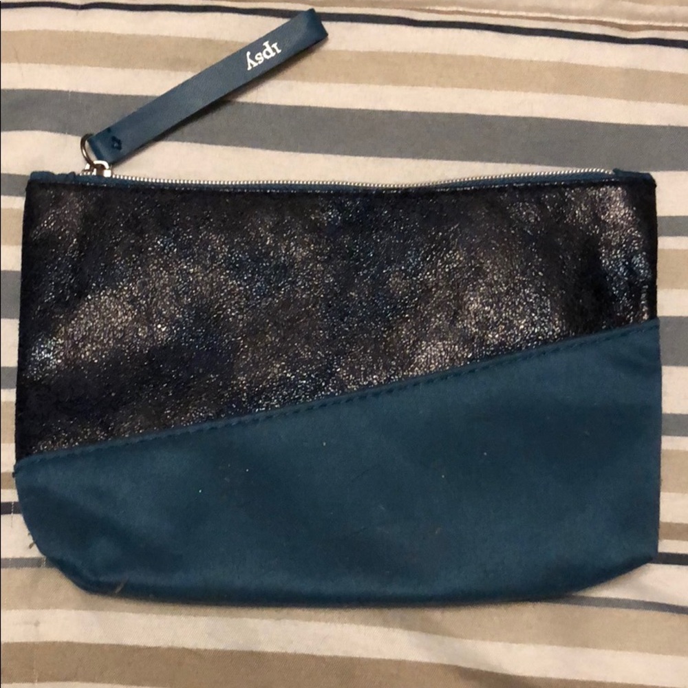 Makeup case